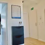 Urbaner Komfort In Zentrumsnaehe, Balkon, Bis 6 Personen *