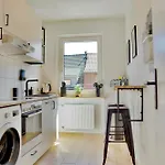 Urbaner Komfort In Zentrumsnaehe, Balkon, Bis 6 Personen Апартаменти *