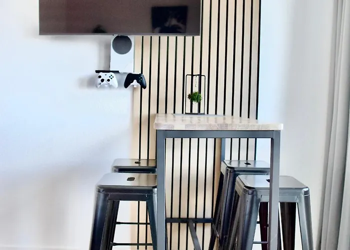 Апартаменты Urbaner Komfort In Zentrumsnaehe, Balkon, Bis 6 Personen