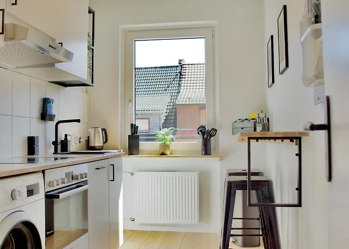 Urbaner Komfort In Zentrumsnaehe, Balkon, Bis 6 Personen Апартаменты *